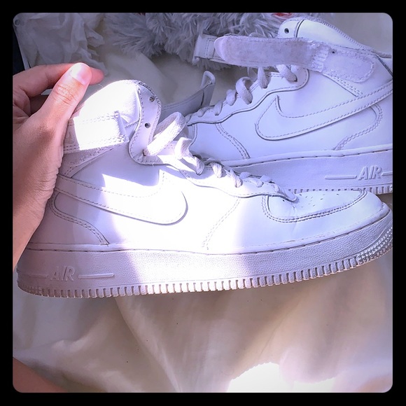 White High Top Air Forces - Picture 1 of 6